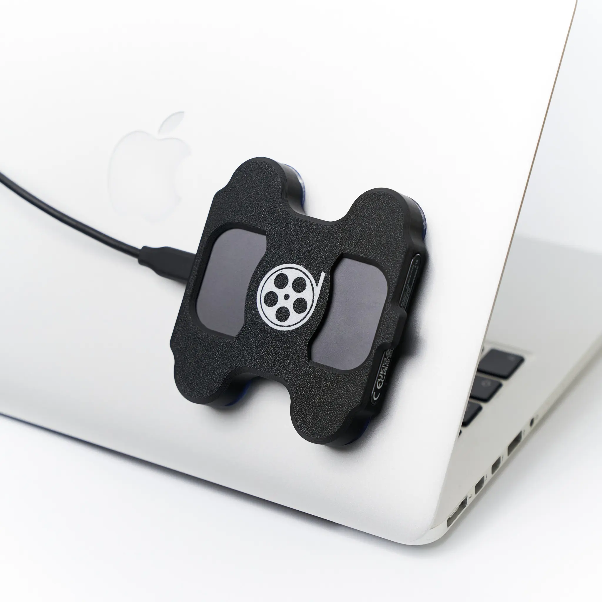 T7 SSD Holder Suction Cup - OSW T7 Saug Icon SSD Holder 0001